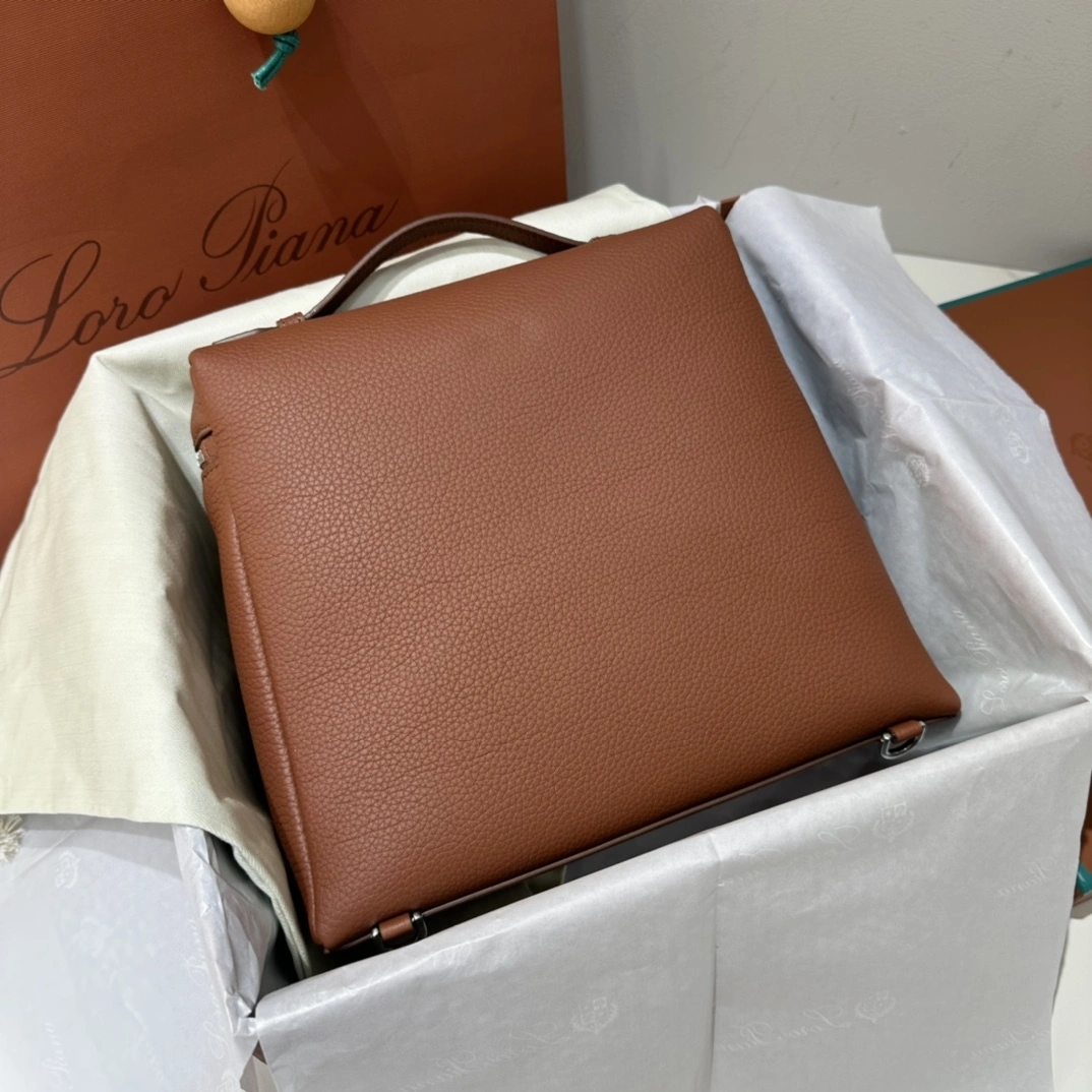 MOMO-- 8oro Pi191 FAN4041-P500 high quality version L23.5 cowhide sheepskin item:E-B177I2118